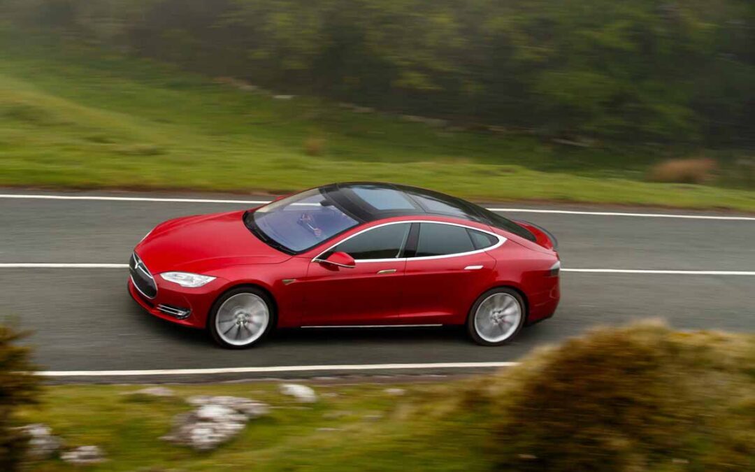 Tesla Model S 2012